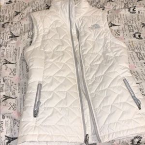 North face vest